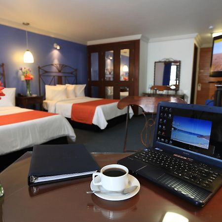 Hotel Ciros Pachuca Exteriör bild