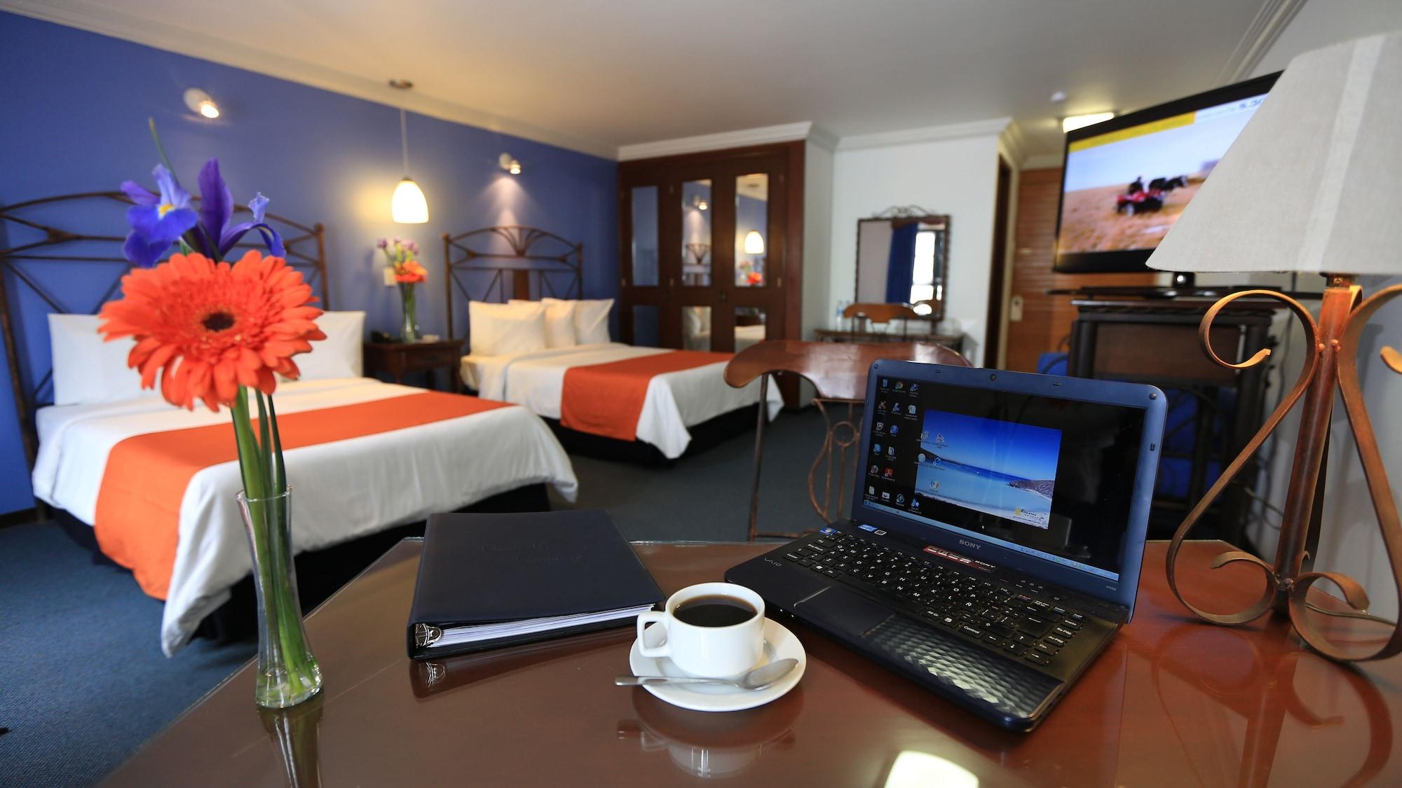Hotel Ciros Pachuca Exteriör bild